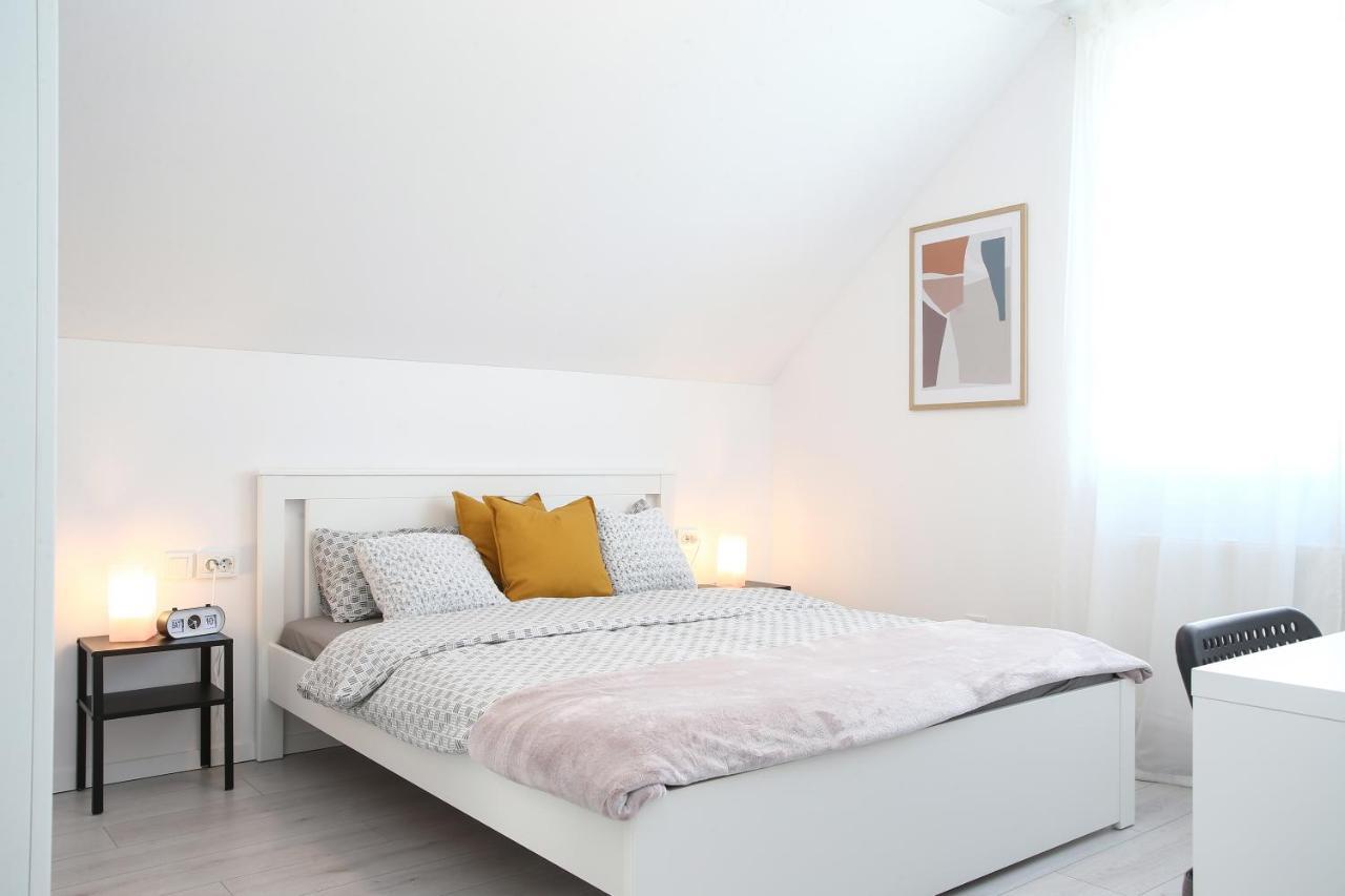 White Rooms Arena Zágráb Kültér fotó