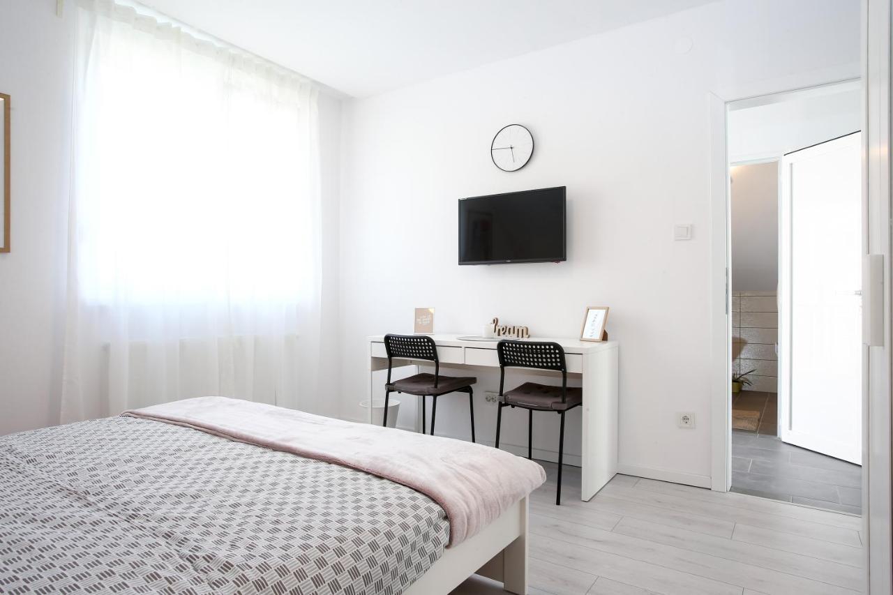 White Rooms Arena Zágráb Kültér fotó